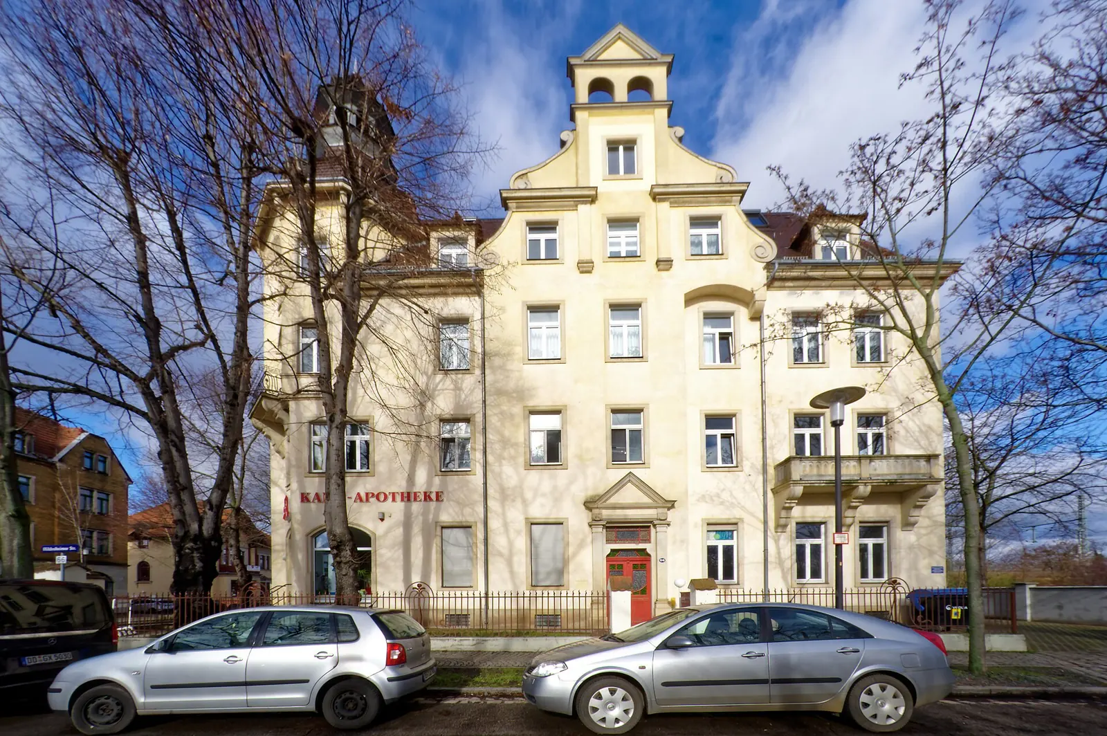 Sanierte Altbaufassade im Stadterneuerungsgebiet – Hausverwaltung Schalke-Nord