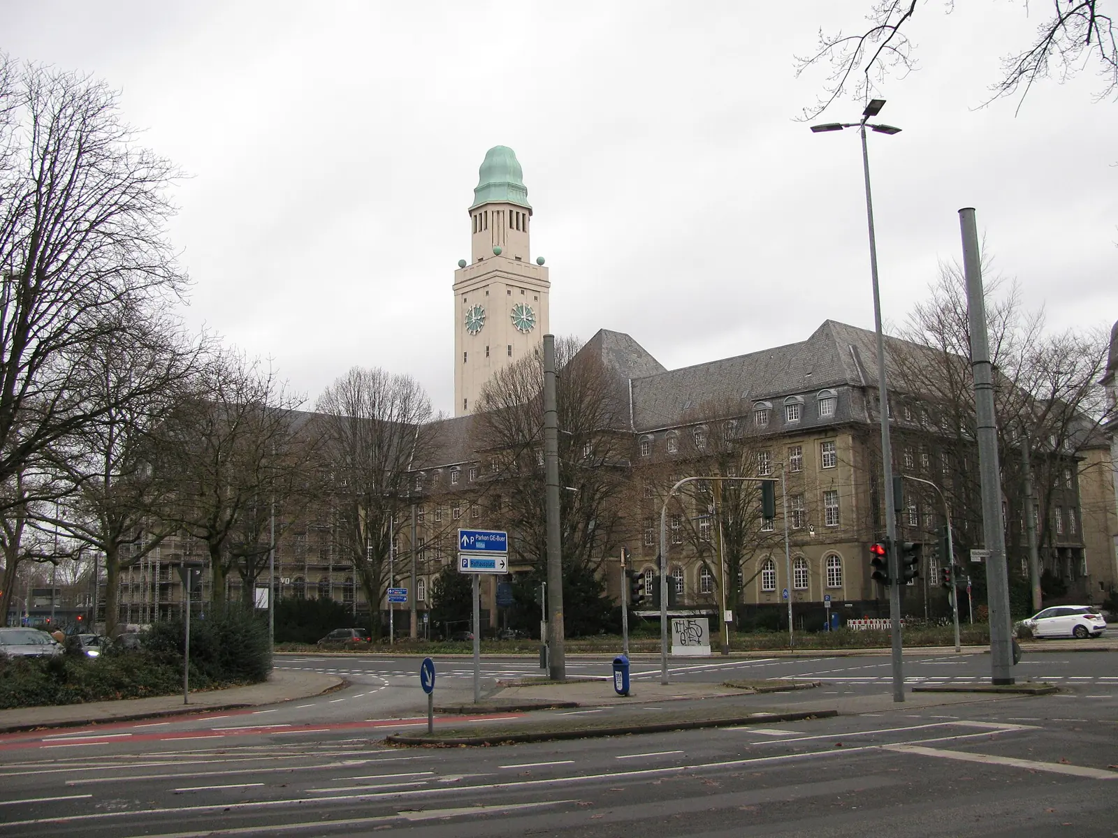 Immobilienmakler für Gelsenkirchen-Buer 3 Schloss Berge mit Berger See in Gelsenkirchen-Buer – gefragte Wohnlage für Immobilienkäufer