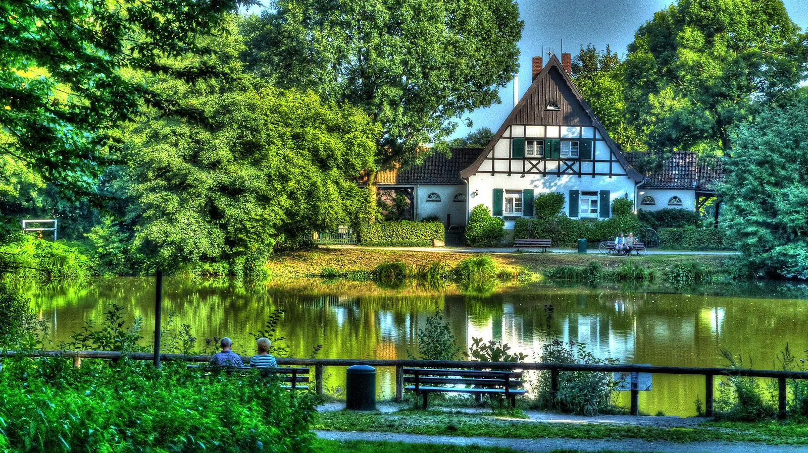 Immobilienmakler für Gelsenkirchen-Buer 2 Rathaus Buer und Wohnhäuser in Gelsenkirchen-Buer – Immobilie verkaufen in Buer