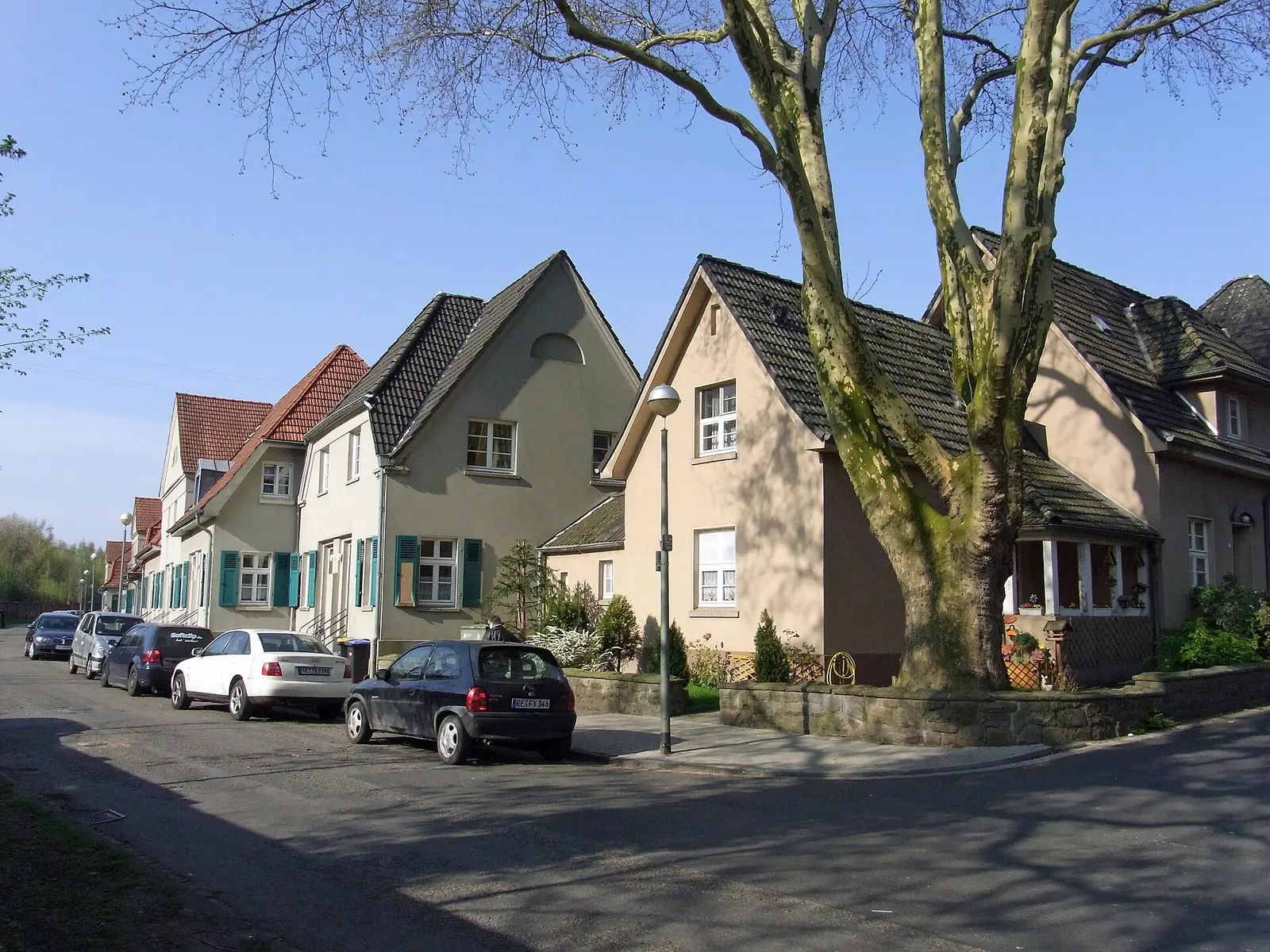 Hausverwaltung Gelsenkirchen-Feldmark 3 Altbauvilla mit Garten – WEG-Verwaltung in der Gelsenkirchener Feldmark